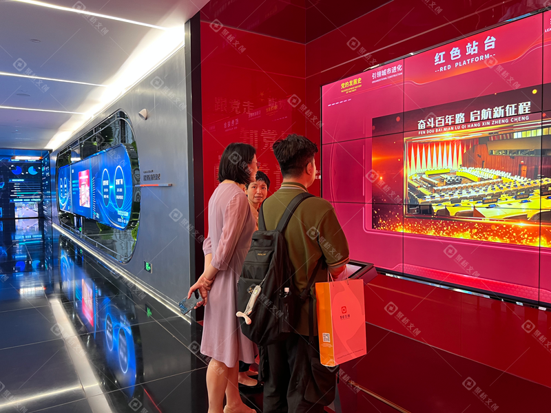 /ueditor/image/20250912/1757661087983177/情绪设计,红色展馆设计.png 情绪设计,红色展馆设计.png